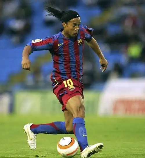 也突显了其 也突显了其